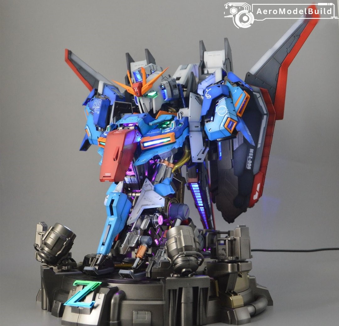 Picture of AeroModelBuild Z Gundam Head Chest with LED set Built & Painted 1/35 Model Kit